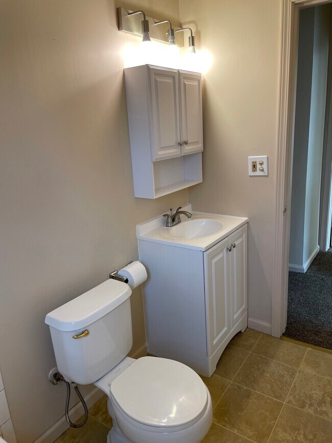 Foto del edificio - 318 Russell St