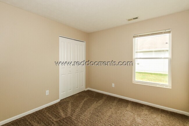 Foto del edificio - Coming Soon! Franklin Township Home!