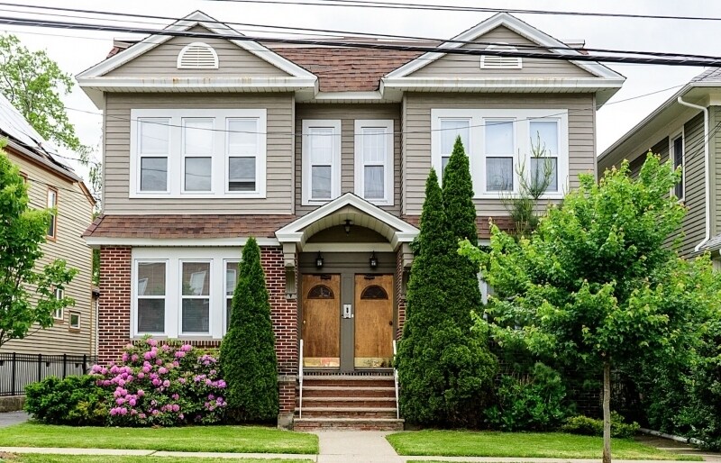 Foto principal - 207 N Fullerton Ave