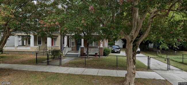 Building Photo - 708 W 36th St