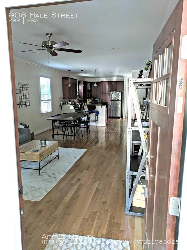 Foto del edificio - 908 Hale St - Available mid July