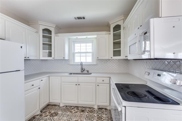 Foto del edificio - 2502 Hillside Dr