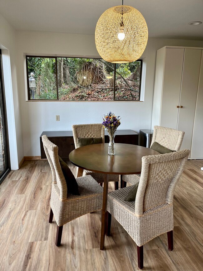 Foto del edificio - 3950 96th Ave SE