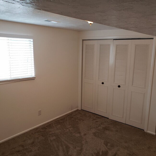Foto del edificio - 1 B/ 1B Pet Friendly Apartment South of BYU