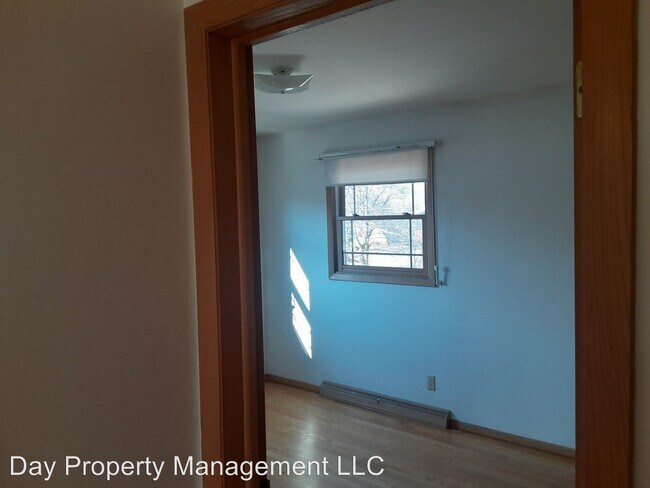 Building Photo - 1531 S Perkins St
