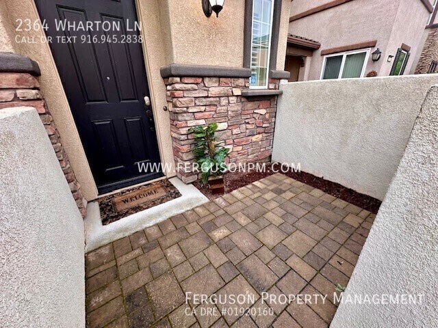 Foto del edificio - 2364 Wharton Ln