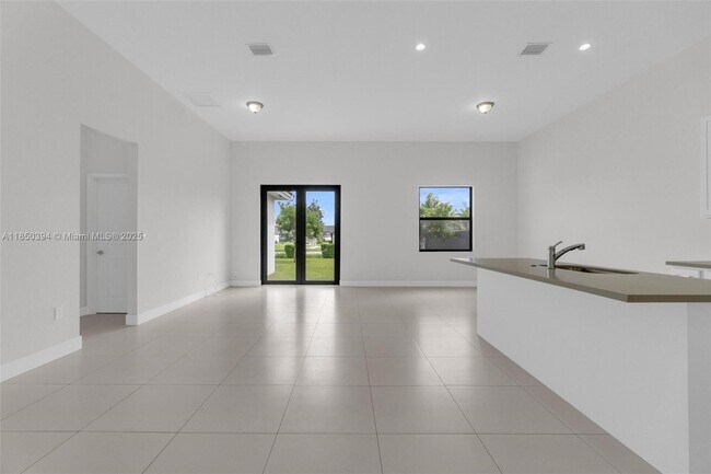 Foto del edificio - 19447 SW 124th Ave