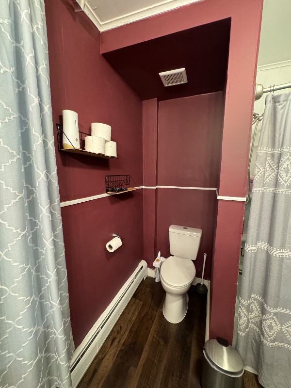 Building Photo - 124 W Broadway