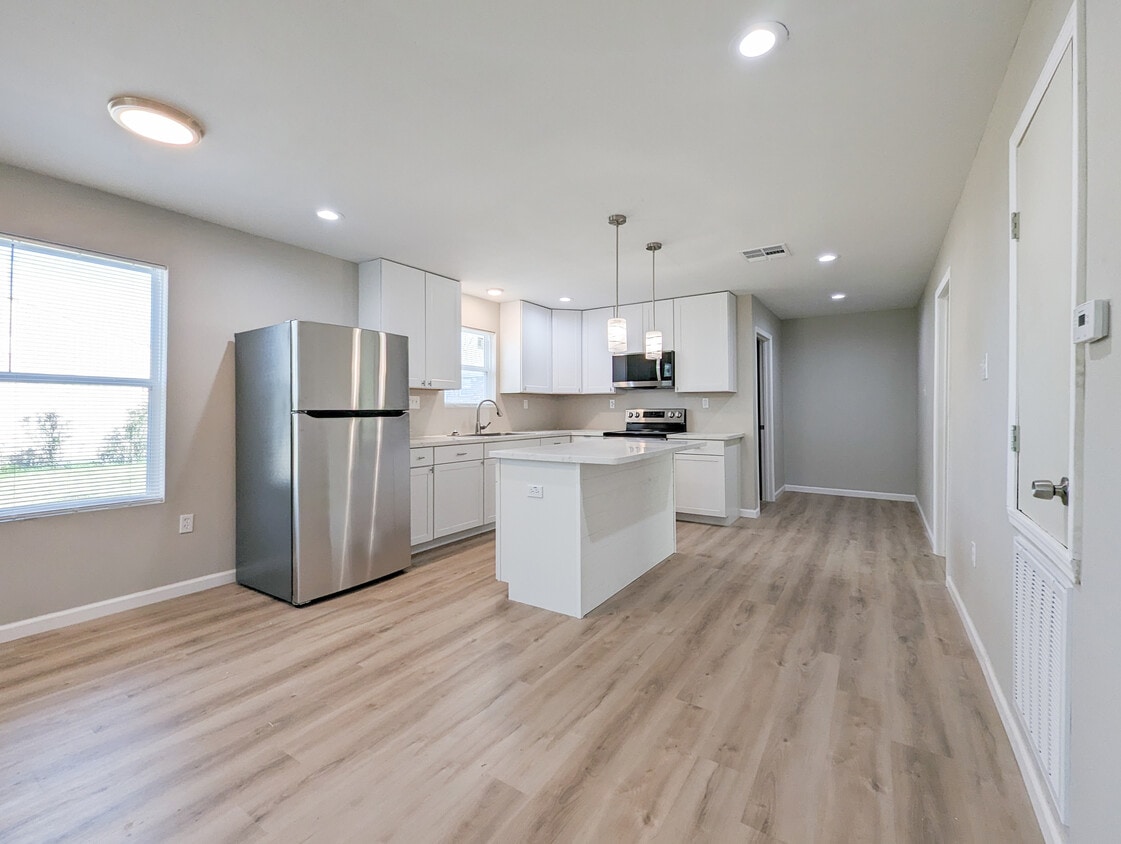 524 W Lawson St, Destrehan, LA 70047 House Rental in Destrehan, LA