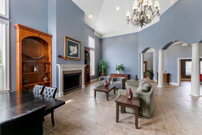 Interior Photo - Trailside at Greenline