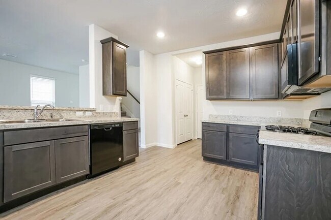 Building Photo - 30611 Lavender Trace Dr
