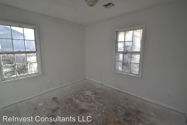 Building Photo - 3436 Niagara St