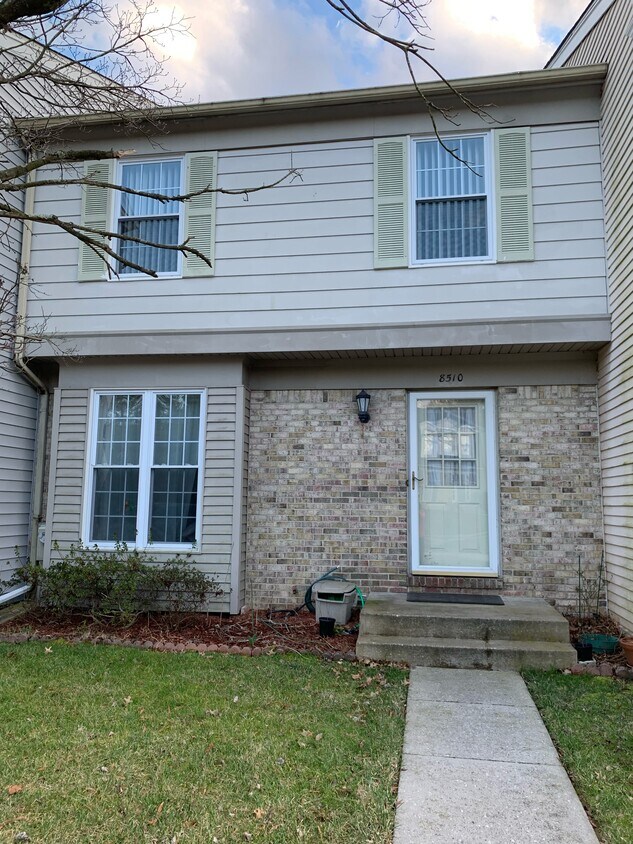 8510 London Bridge Way, Timonium, MD 21093 Townhome Rentals in