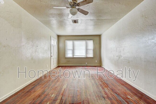 Foto del edificio - 410 E Steed Dr