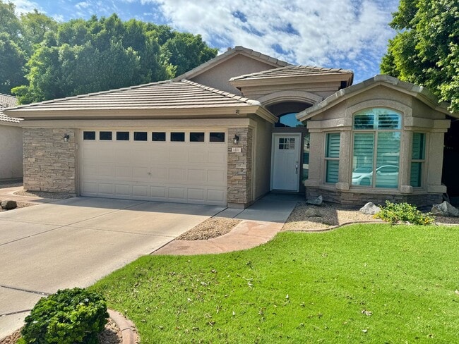 Building Photo - 1401 W Blue Ridge Ct
