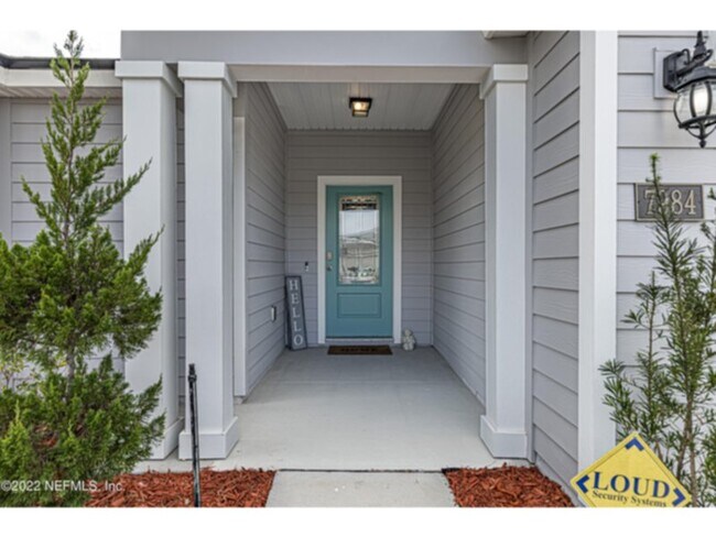 Building Photo - 7984 Island Fox Rd