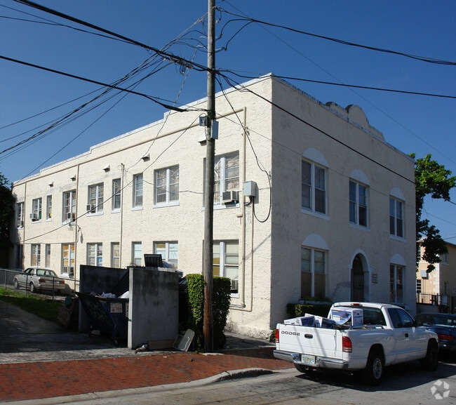 Building Photo - Otis Apartments