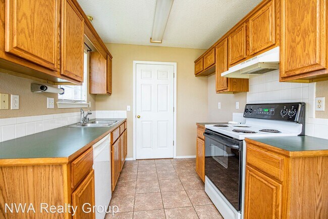 Building Photo - 3 br, 2 bath House - 906 Rachel Avenue