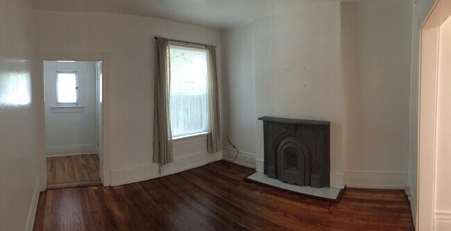 Building Photo - 144 W Cedar Ave