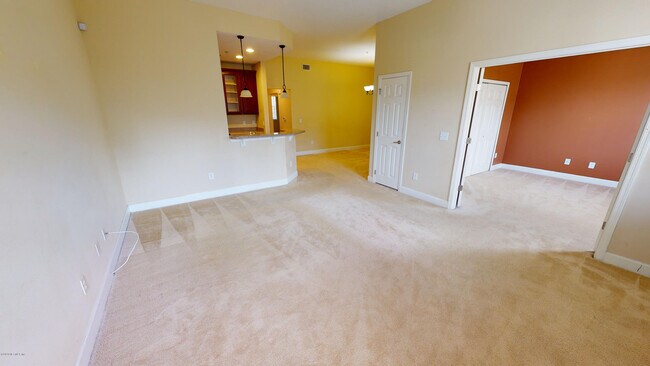 Building Photo - 625 Oakleaf Plantation Pkwy