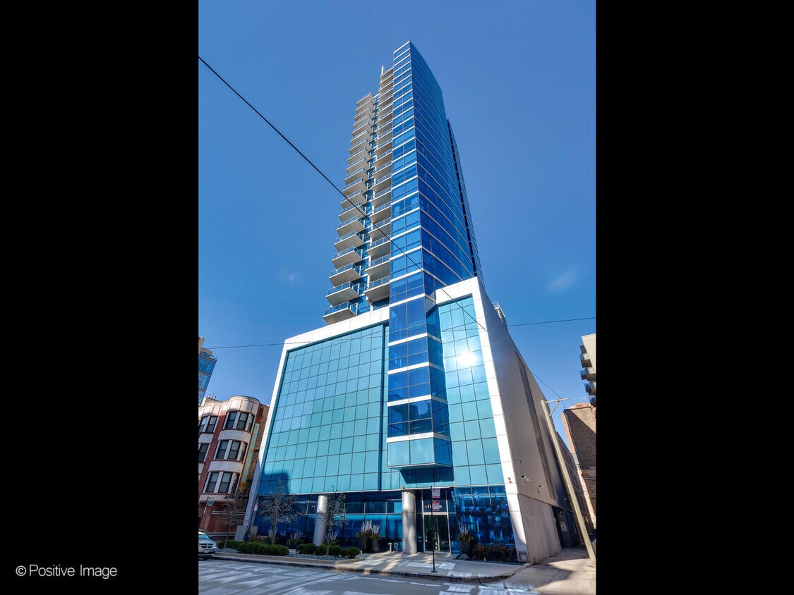 Primary Photo - 110 W Superior St