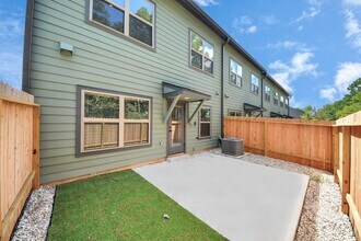 Building Photo - 7711 Longmire Rd