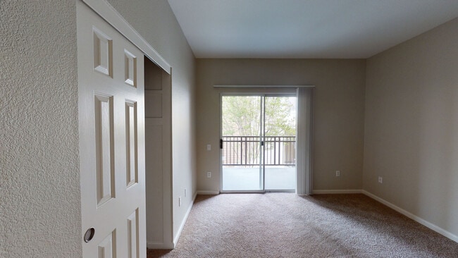 Interior Photo - Almaden Lake Village