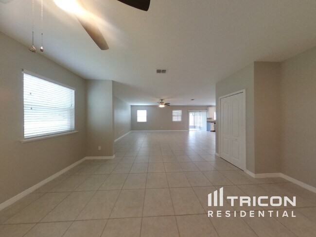 Building Photo - 15406 Taurus Ct
