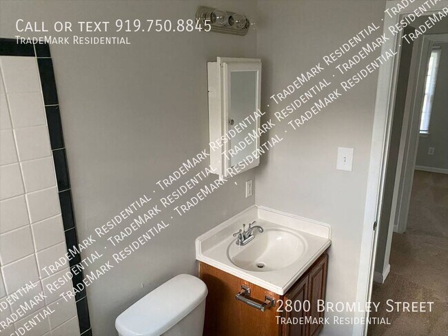 Foto del edificio - 2800 Bromley St