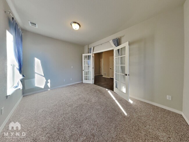 Foto del edificio - 7074 New Meadow Dr