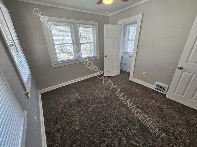 Building Photo - 4013 Bellefontaine Ave