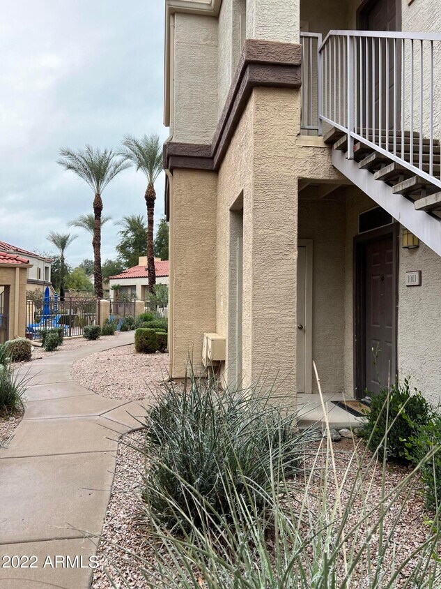 11375 E Sahuaro Dr Unit 1011, Scottsdale, AZ 85259 Room for Rent in