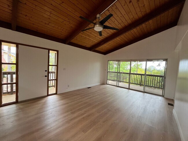 Foto del edificio - 3890 Pueblo Ave