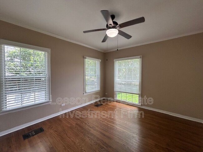 Foto del edificio - 810 Rutherford St
