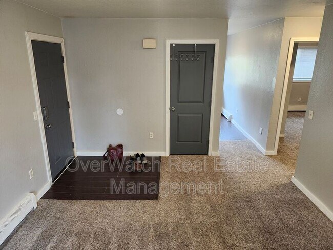 Foto del edificio - 9130 Washburn St