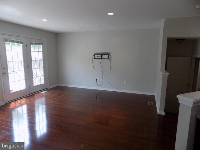 Building Photo - 2327 Kateland Ct