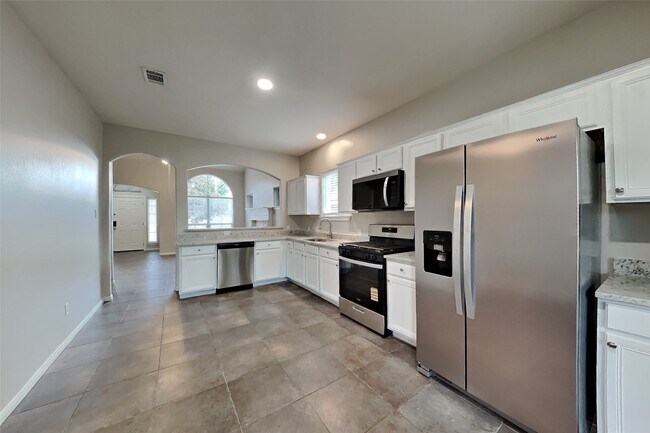 Foto del edificio - 25819 Oakridge Forest Ln
