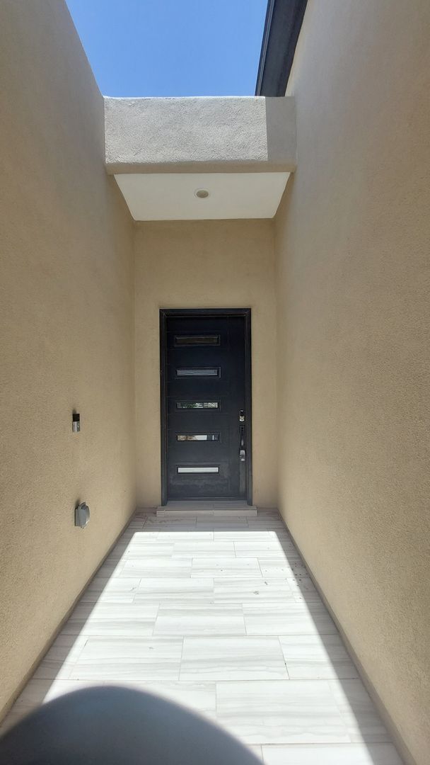 Foto del edificio - Beautiful 4 bedroom 2.5 bathroom home! READY NOW