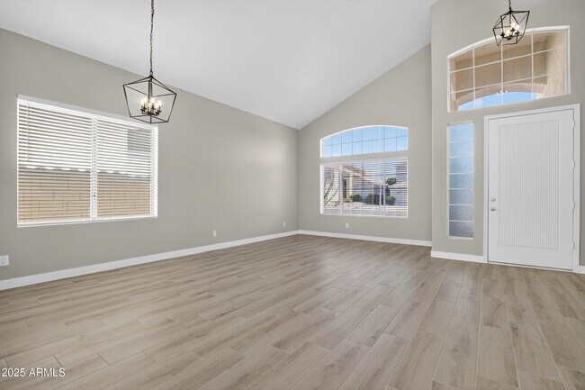 Building Photo - 11517 W Laurelwood Ln