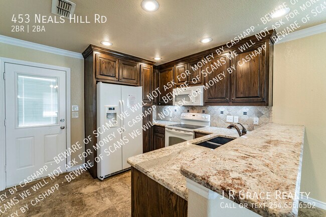 Foto del edificio - 453 Neals Hill Rd