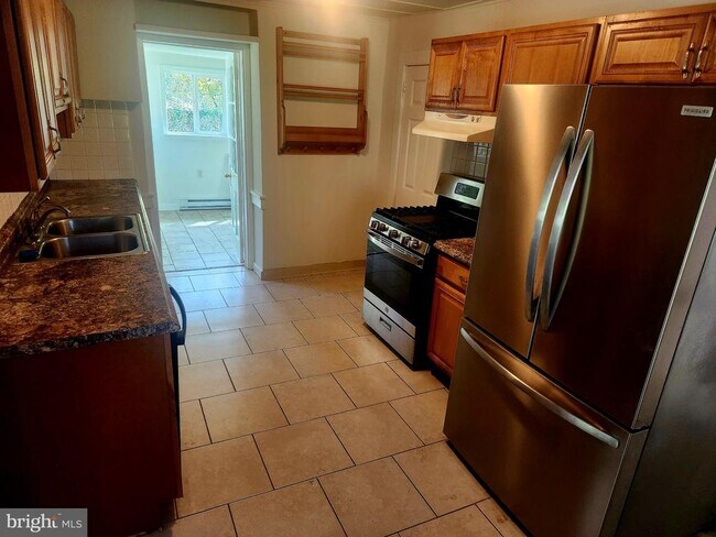 Foto del edificio - 432 Quarry Rd