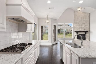 Building Photo - 2073 Trophy Dr