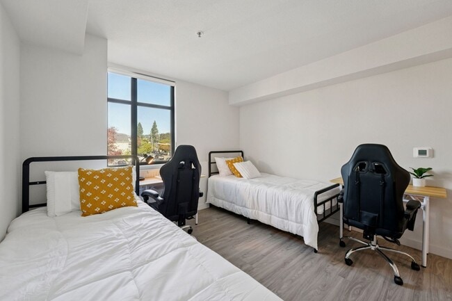 Interior Photo - Helios