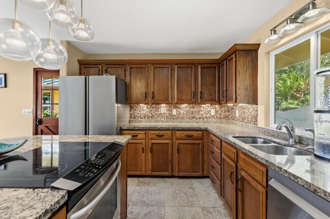 Foto del edificio - 82-5909-5909 Coffee Royal Pl