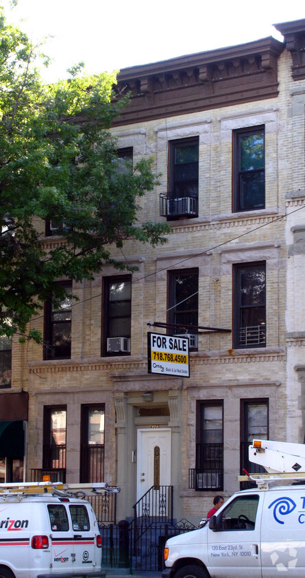 Primary Photo - 4305 4th Ave