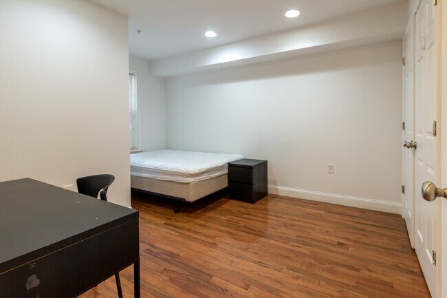 Foto del edificio - 321 N 40th St