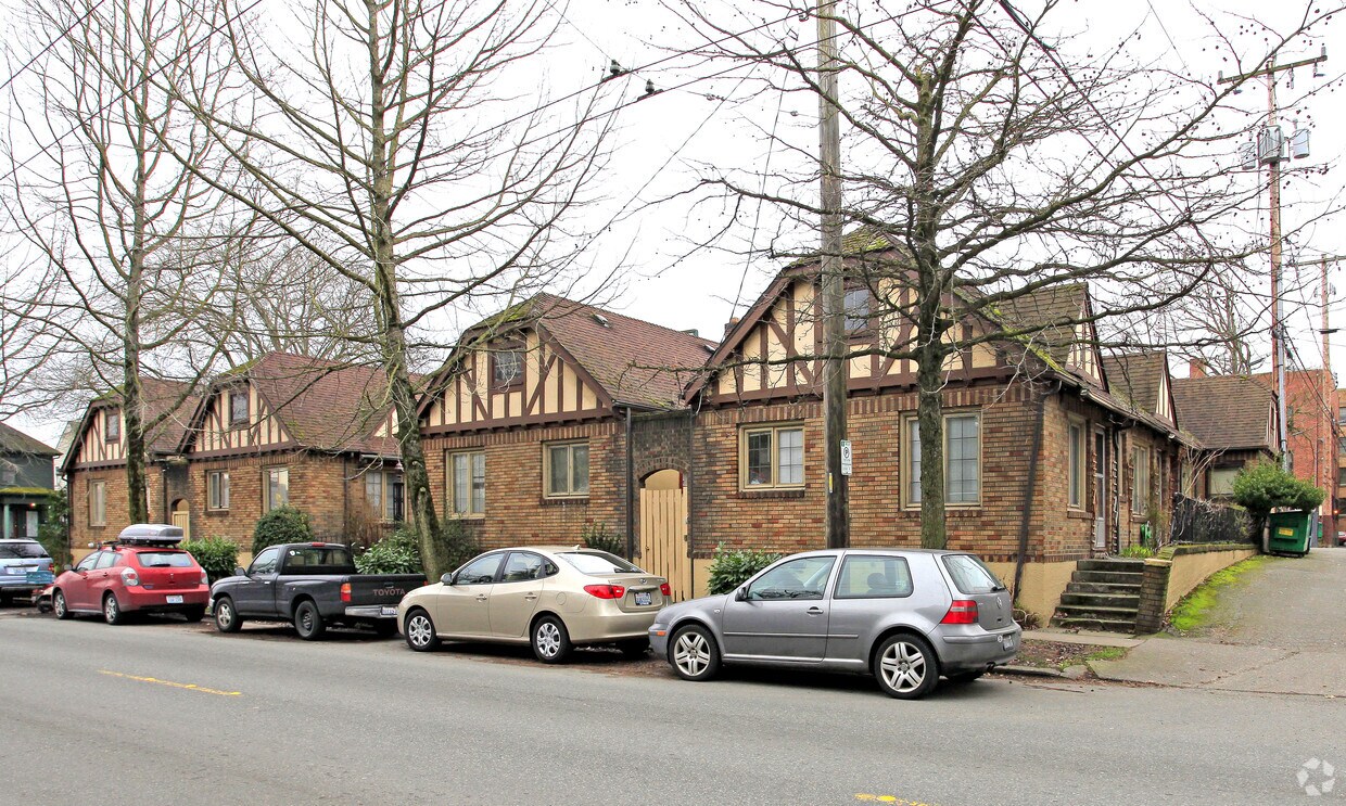 Foto del edificio - Theresa Renee Apartments