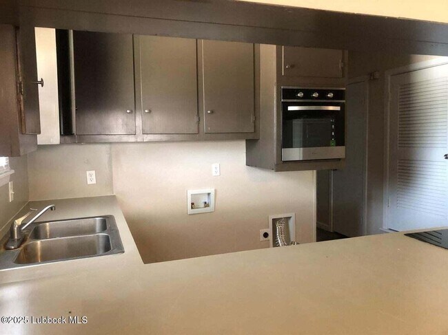 Foto del edificio - 2815 43rd St