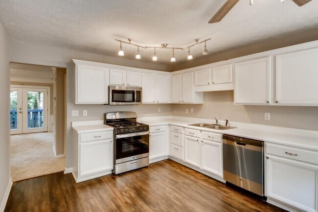 Foto del edificio - 1500 Shiloh Pl