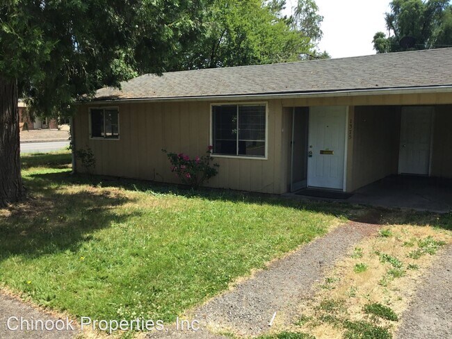 Foto del edificio - 2 br, 1 bath House - 1375 F St